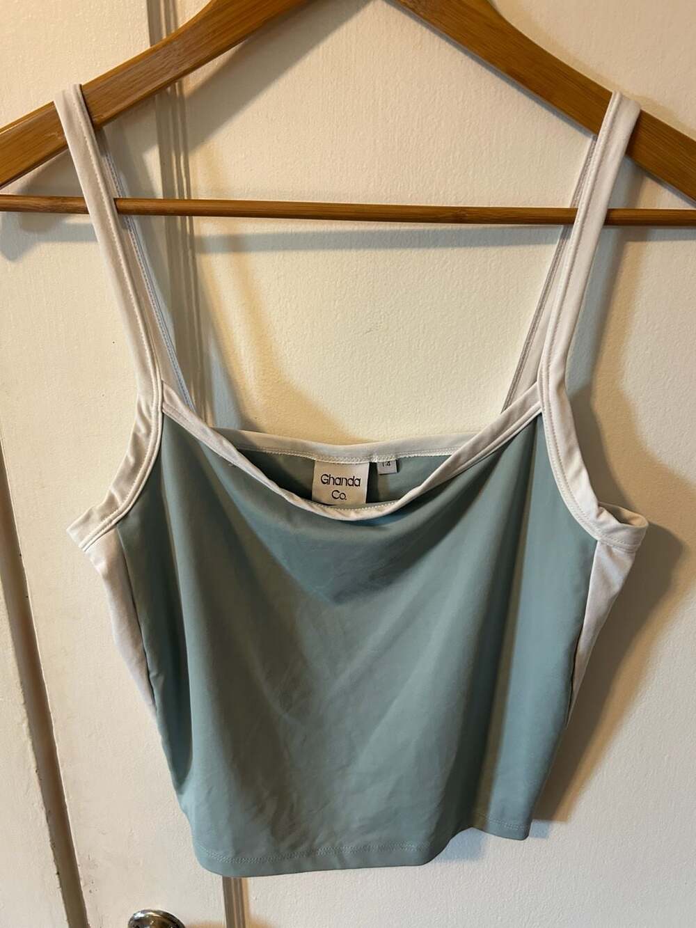 Ghanda Co. Sage Green and White Contrast Crop Tank Top Size 14